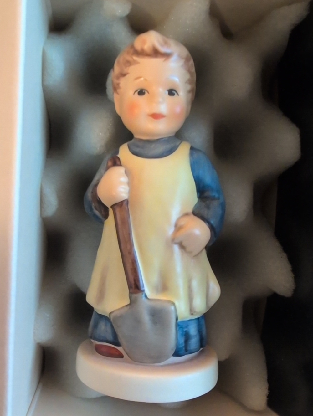 Goebel Porcelain Gardener Figurine in Yellow and Blue